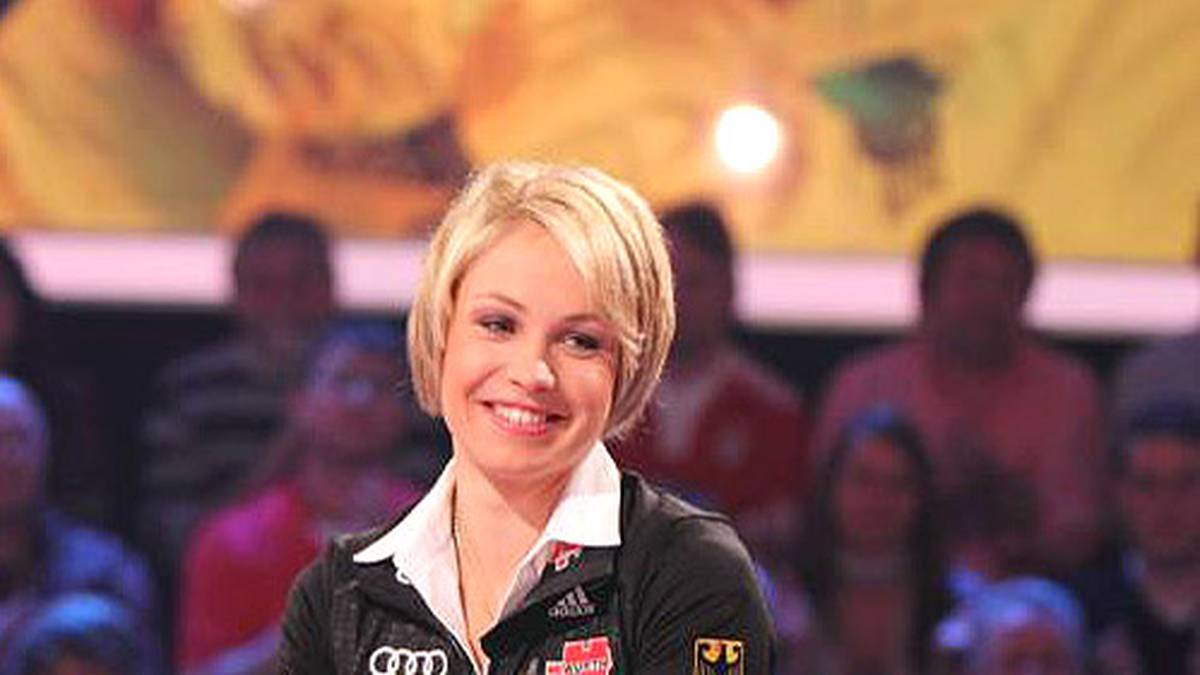 Neuner war immer ein sehr gefragter Interviewpartner, hier im "Aktuellen Sportstudio"