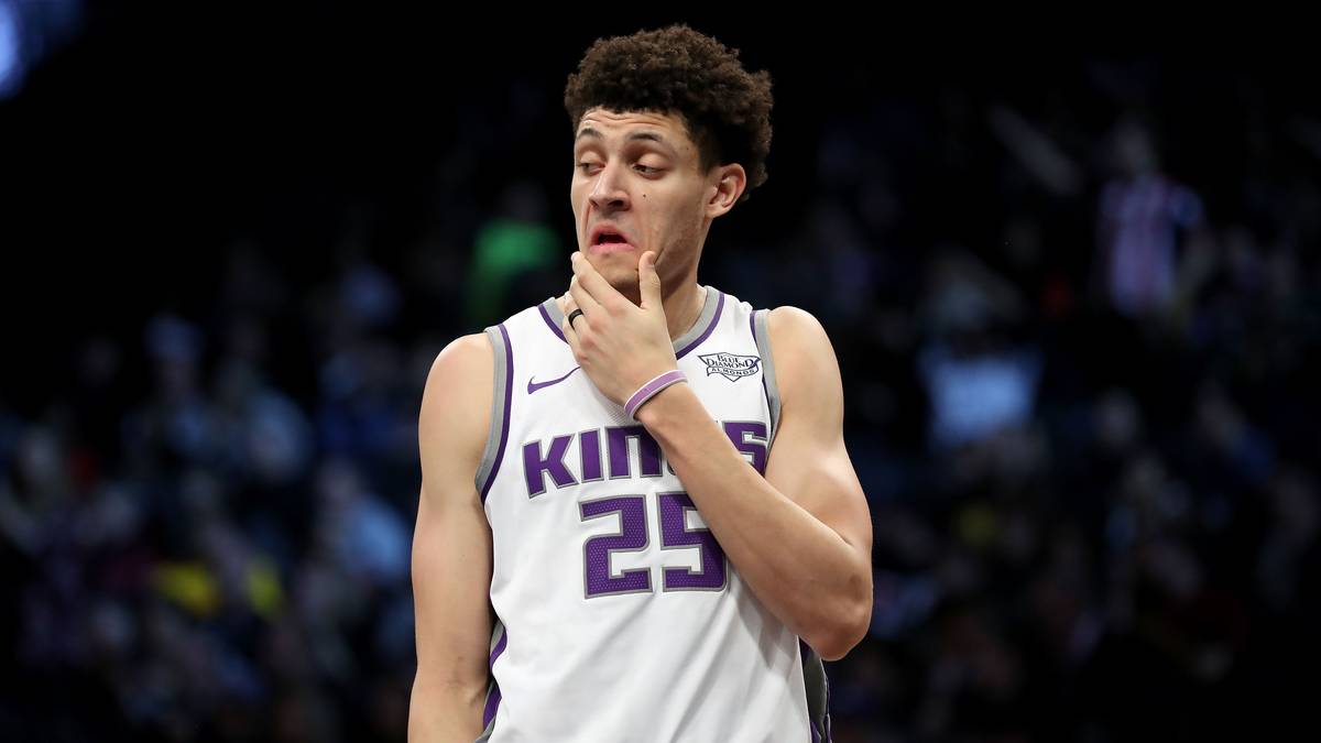 PLATZ 28 - SACRAMENTO KINGS (18-43): Auch die Kings zählen zu den absoluten Kellerkindern. Immerhin hat es Trainer Dave Joerger langsam verstanden, dass es darum geht, junge Spieler wie Justin Jackson (Bild) zu entwickeln. Doch die Folge davon sind natürlich erst einmal Pleiten en masse