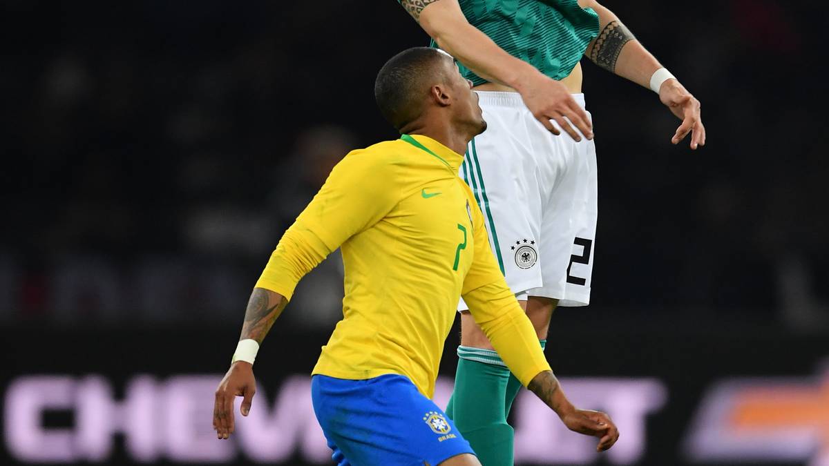 NIKLAS SÜLE: Ersetzte Boateng nach 68 Minuten. Gleich wach. Mit spektakulärer Rettungsgrätsche gegen Douglas Costa nach einem Sprintduell über 50 Meter. SPORT1-Note: 3