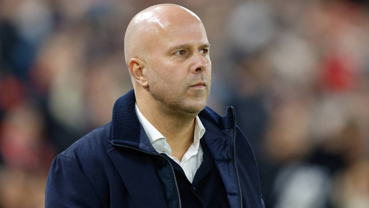 Arne Slot steht mit dem FC Liverpool in der Kritik