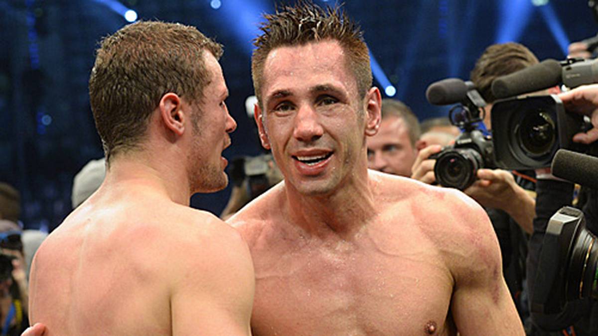 Beide geben sich hochzufrieden und rühren die Trommel für ein neuerliches Tete-a-Tete: "Deutschland braucht solche Fights, es muss einen Rückkampf geben", meint Sturm