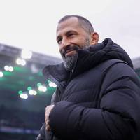 Kehrt Hasan Salihamidzic in den Profi-Fußball zurück? Der ehemalige Bayern-Boss wird mit einem Ex-Klub in Verbindung gebracht. 