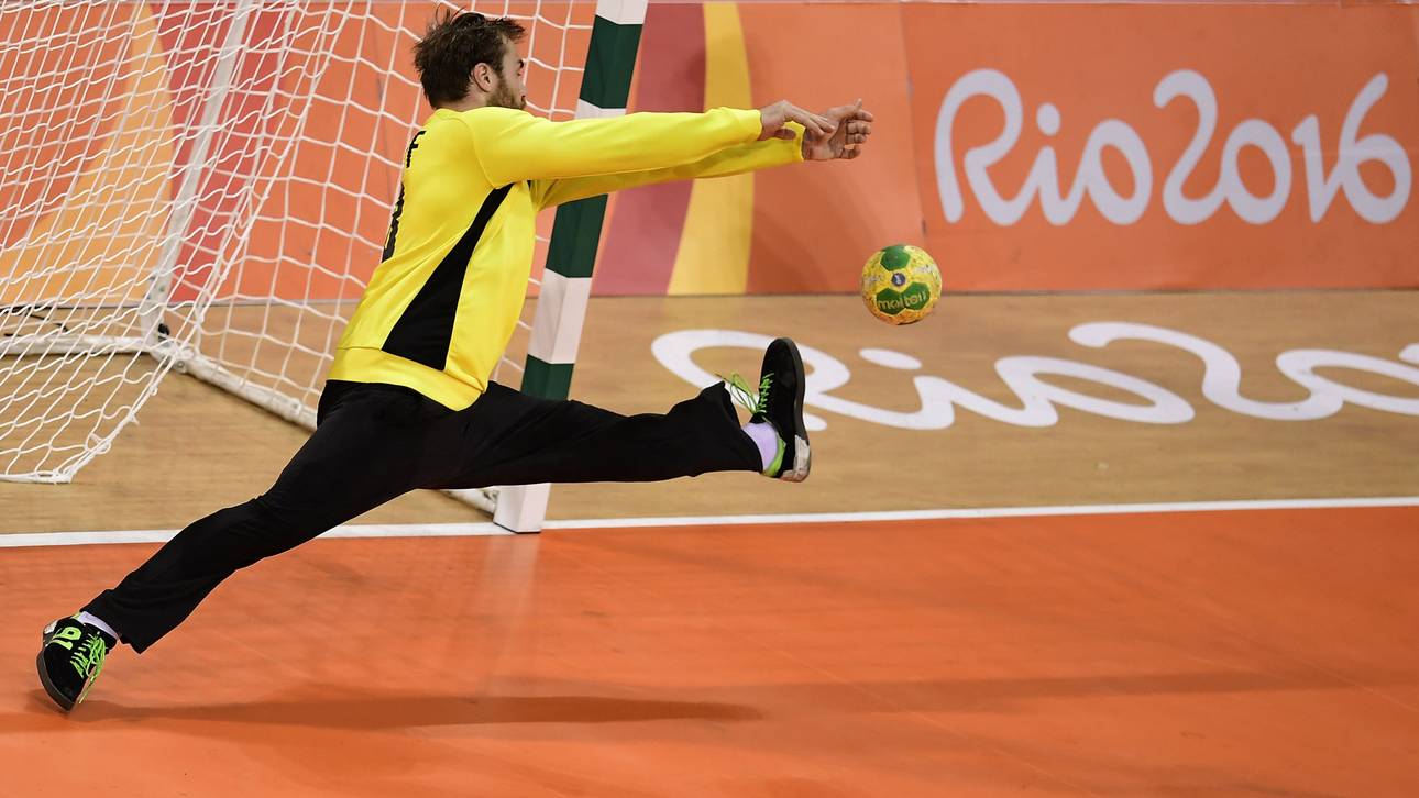 HANDBALL-OLY-2016-RIO-POL-GER