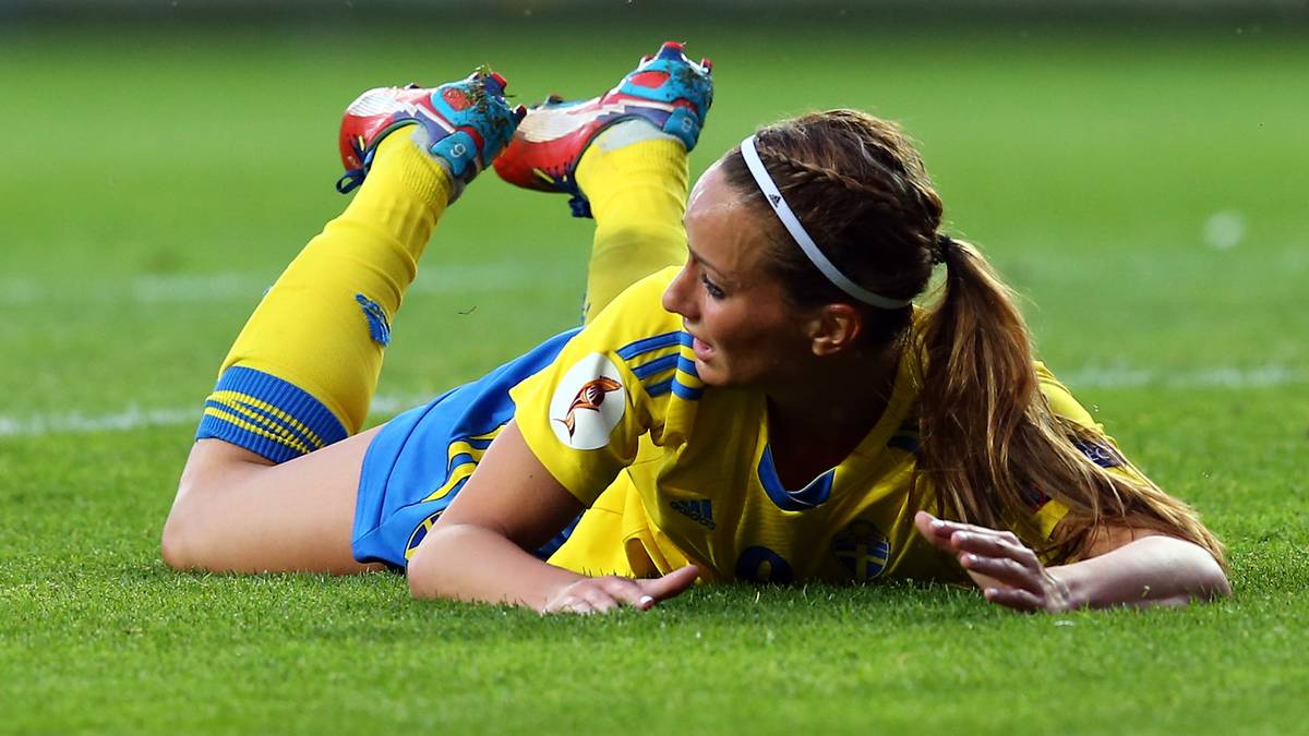 Die Nummer 9 im schwedischen Team heißt Kosovare Asllani und geht ebenfalls schon seit 2008 für ihr Land auf Torejagd