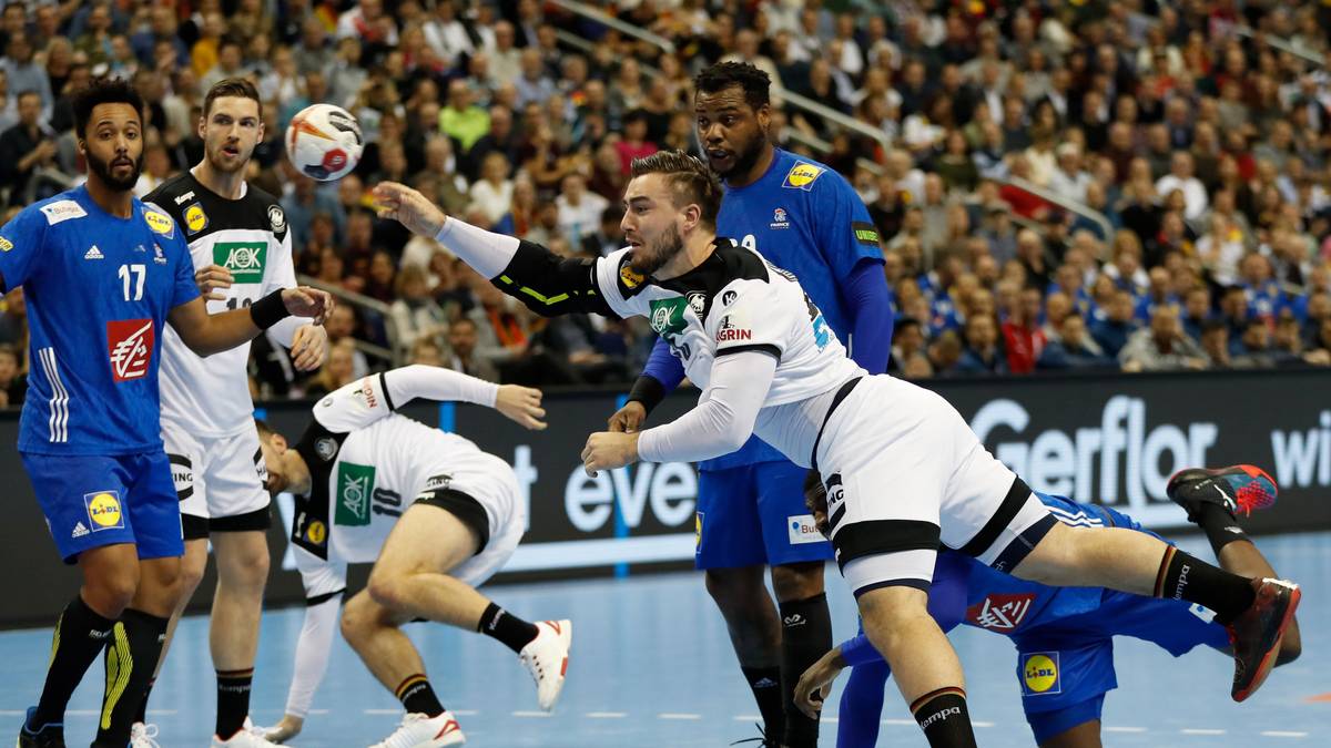 JANNIK KOHLBACHER: Der Profi der Rhein-Neckar Löwen kam direkt in der ersten Minute in Überzahl in die Partie und sorgte für das erste Tor. Kurz vor der Pause kassierte er eine unnötige Zeitstrafe. Sein Treffer zum 24:22 war wiederum für das DHB-Team enorm wichtig