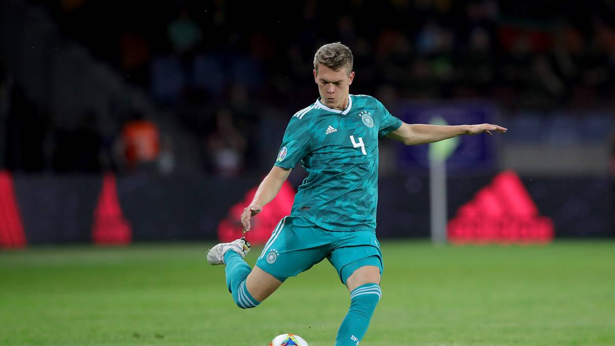 MATTHIAS GINTER: Will der FC Bayern die Lücke von Hummels und Boateng durch einen deutschen Nationalspieler füllen, wäre auch der Gladbacher ein Kandidat. Auch dank Ginter stellte die Borussia in der vergangenen Saison die drittbeste Defensive der Liga. Nach wechselhaften Jahren beim BVB hat Ginter am Niederrhein seinen Durchbruch geschafft