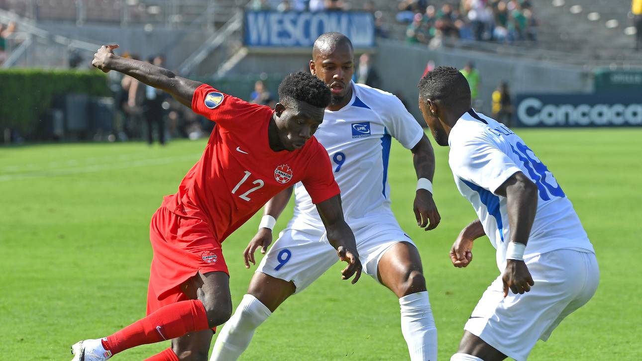 Mexiko und Kanada mit Kantersiegen