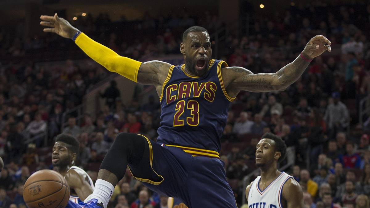 Über allen Dingen steht LeBron James im Spiel gegen die Philadelphia 76ers. Das schlechteste Team der Liga versucht vergeblich den viermaligen MVP zu stoppen