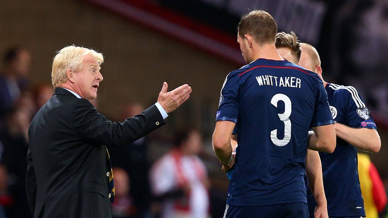 Strachan bleibt Schottland-Trainer