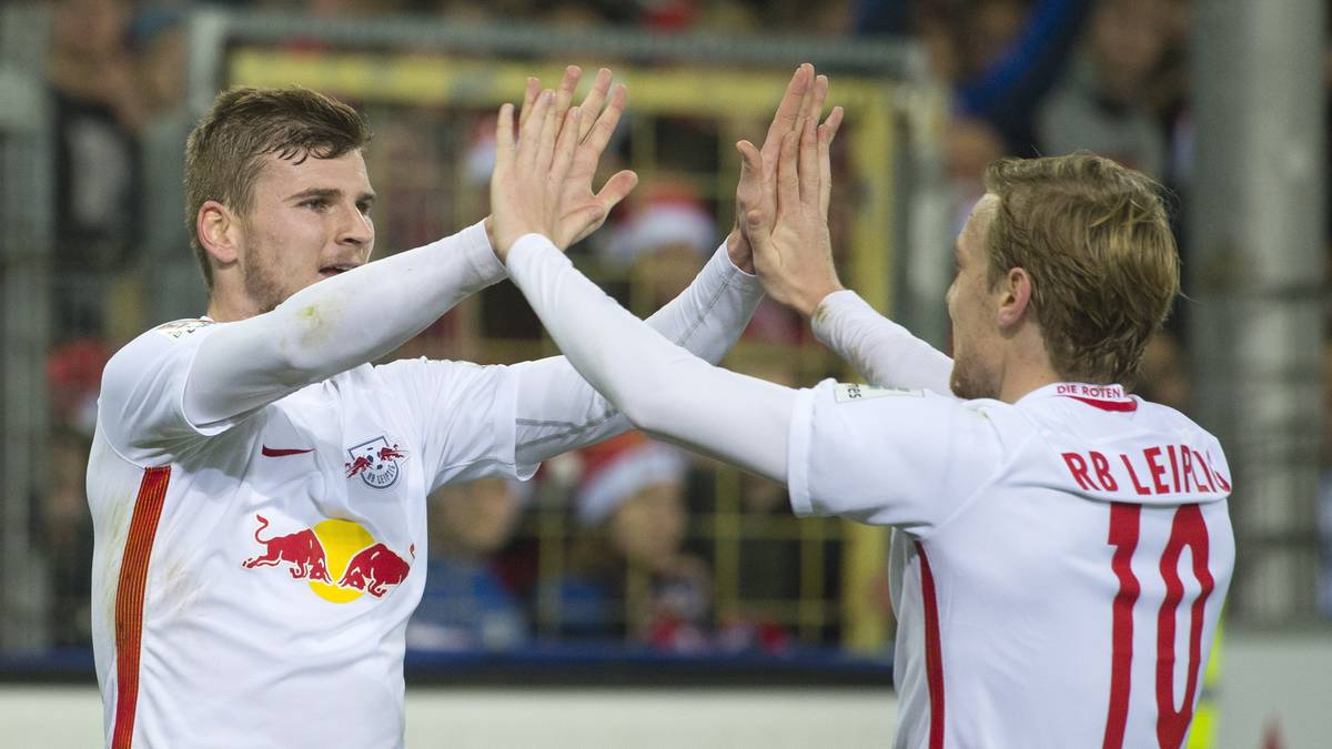 PLATZ 10 - TIMO WERNER: RB Leipzig lässt sich auch vom SC Freiburg nicht stoppen. Beim 4:1 brilliert Timo Werner mit zwei Treffern und einer starken Zweikampfquote von 60 Prozent und knackt somit die Top 10. Leistungsindex: 2,0