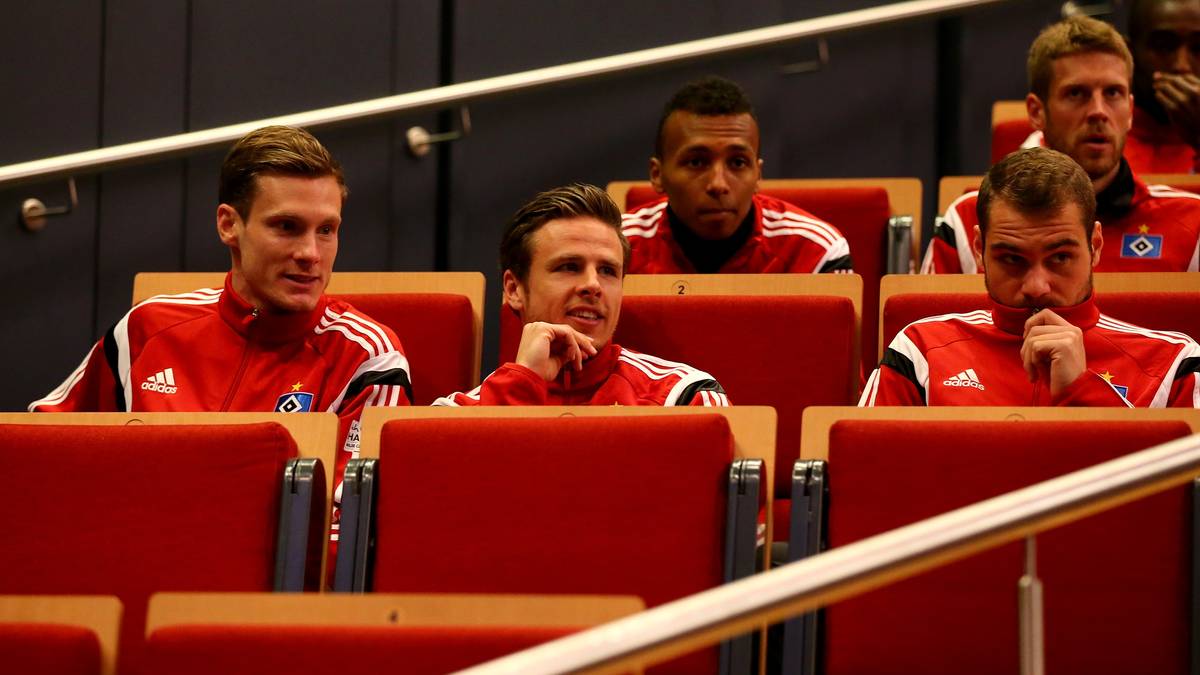 Marcell Jansen, Nicolai Müller und Pierre Michel Lasogga vom Hamburger SV bei der Mitgliederversammlung