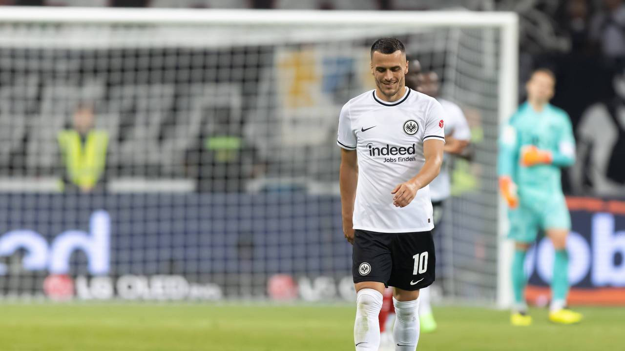 Kostic verabschiedet sich emotional