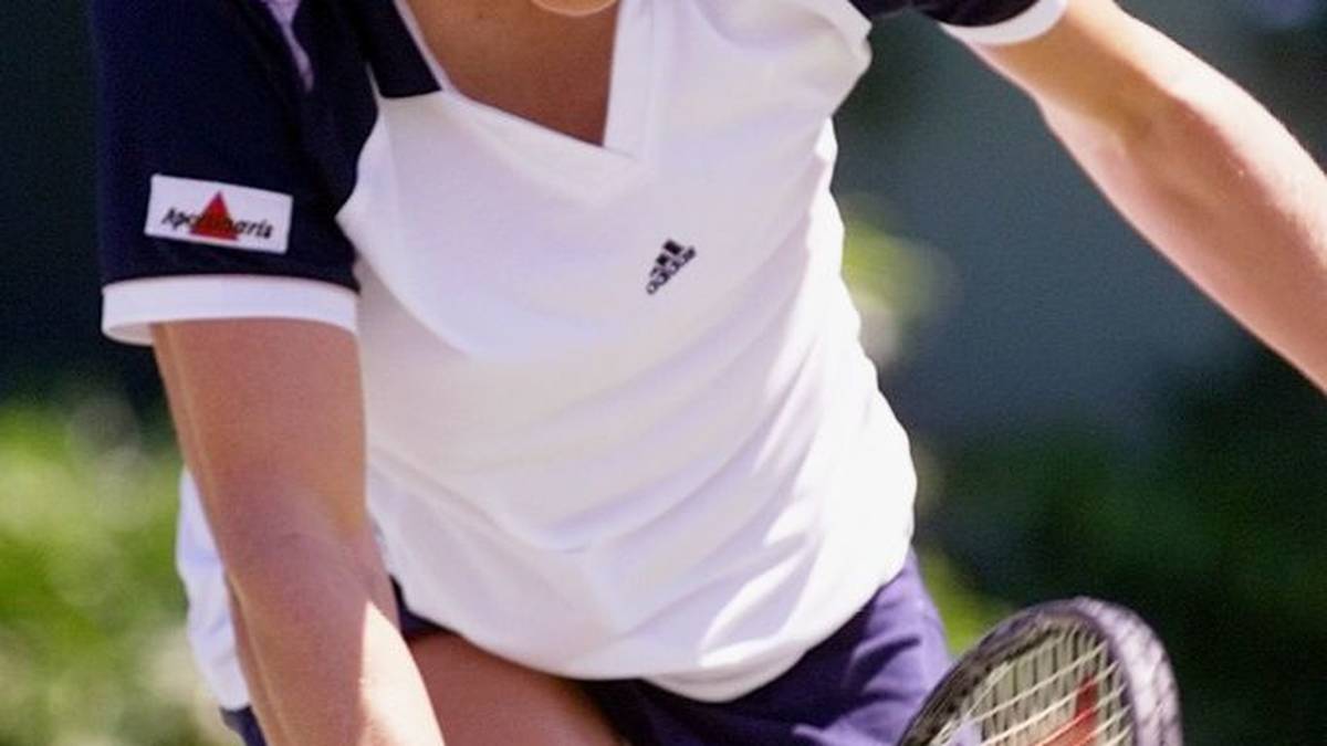 STEFFI GRAF: Die ehemalige Tennisspielerin schaffte es sogar einmal auf die Leinwand. An Otto Waalkes Seite spielte sie 1989 im Film "Der Außerfriesische"