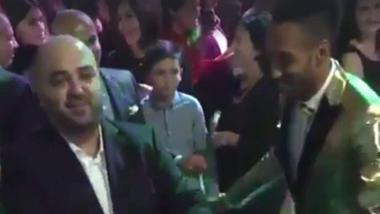 Aubameyang tanzt auf Hochzeit