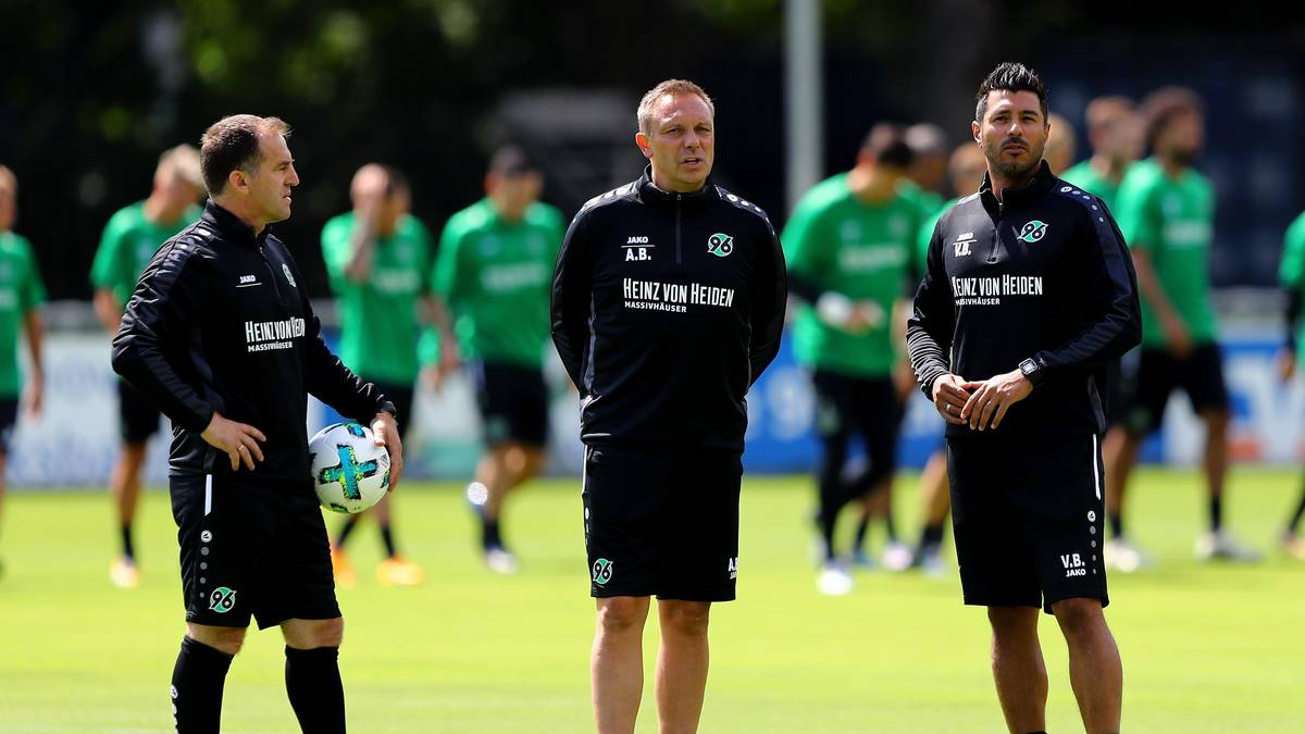 ANDRE BREITENREITER (Hannover 96): Meister-Tipp: Bayern München - "Am Ende wird sich Bayern München auch in dieser Saison durchsetzen."