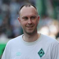 Ole Werner trainiert Werder Bremen auch in der kommenden Spielzeit. Über die Laufzeit des neuen Vertrags machen die Hanseaten allerdings keine Angaben.