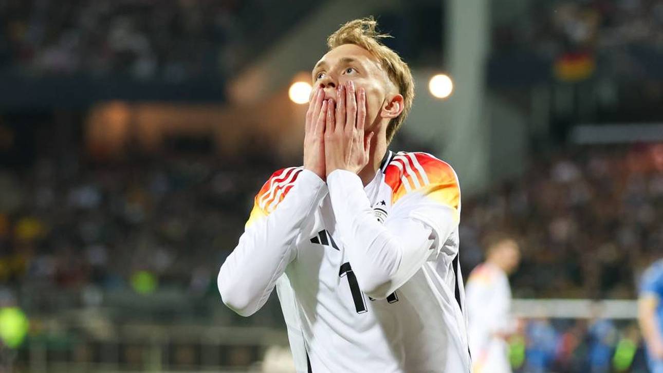 Maximilian Beier traf bei seinem Länderspieldebüt die Latte