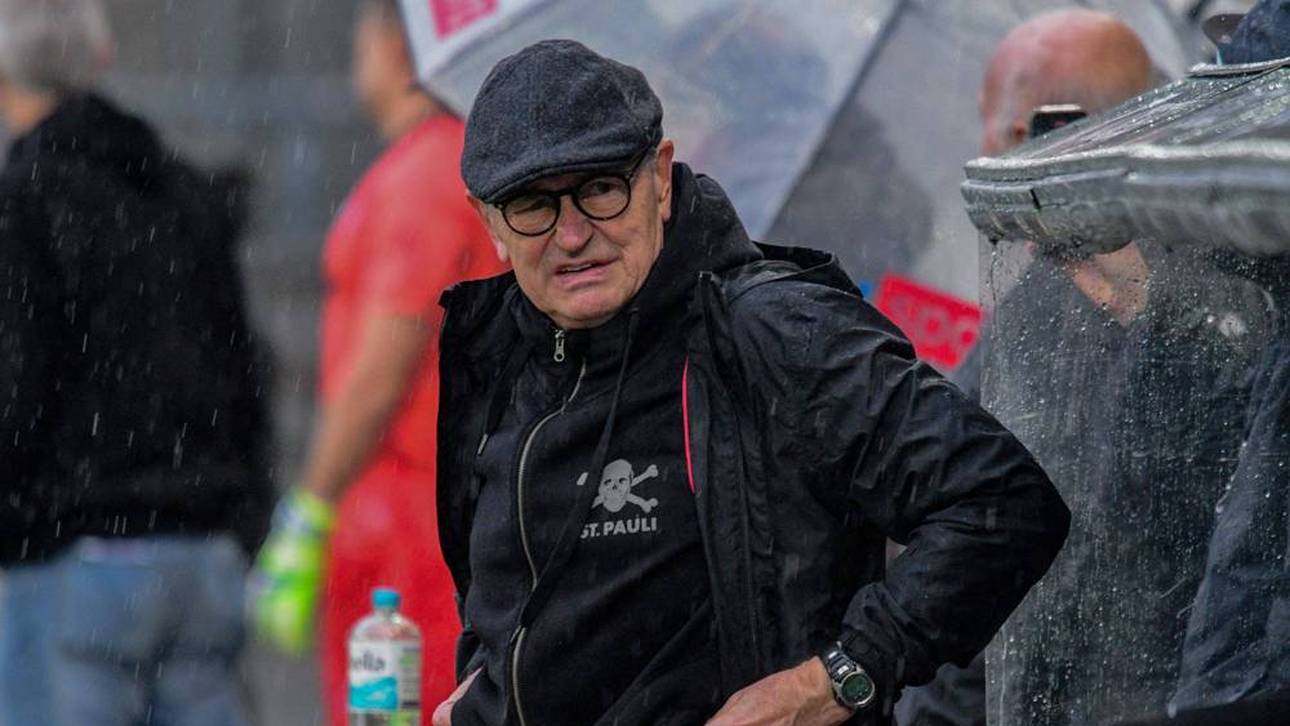 Ewald Lienen spricht über den Umgang mit Max Kruse