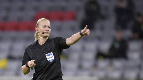 Bibiana Steinhaus hat sich als Feld-Schiedsrichterin zurückgezogen