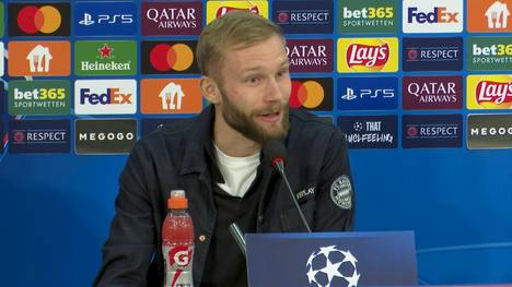 Konrad Laimer wird schon sehr bald Vater. Auf der Pressekonferenz verrät der Bayern-Spieler, warum es immer gut ist, einen Notfallplan zu haben. 