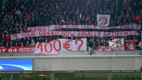 Die Fans des FC Bayern protestieren gegen den Ticket-Wucher