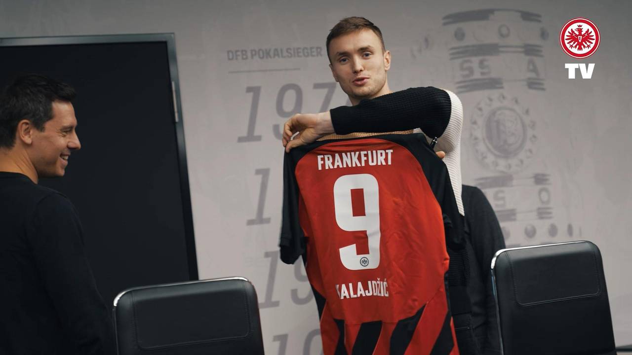 Eintracht Frankfurt stellt Sasa Kalajdzic vor - Glückwünsche von Ralf Rangnick