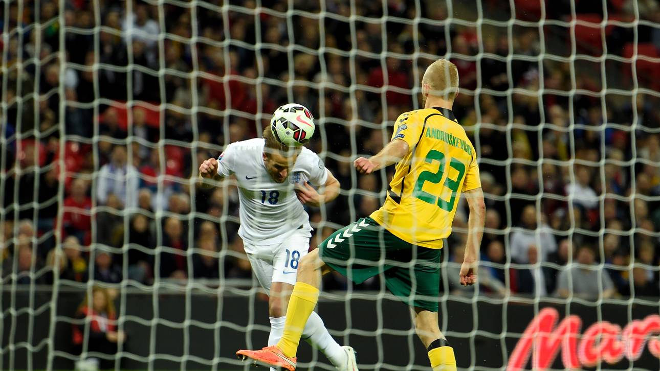 England v Lithuania - EURO 2016 Qualifier