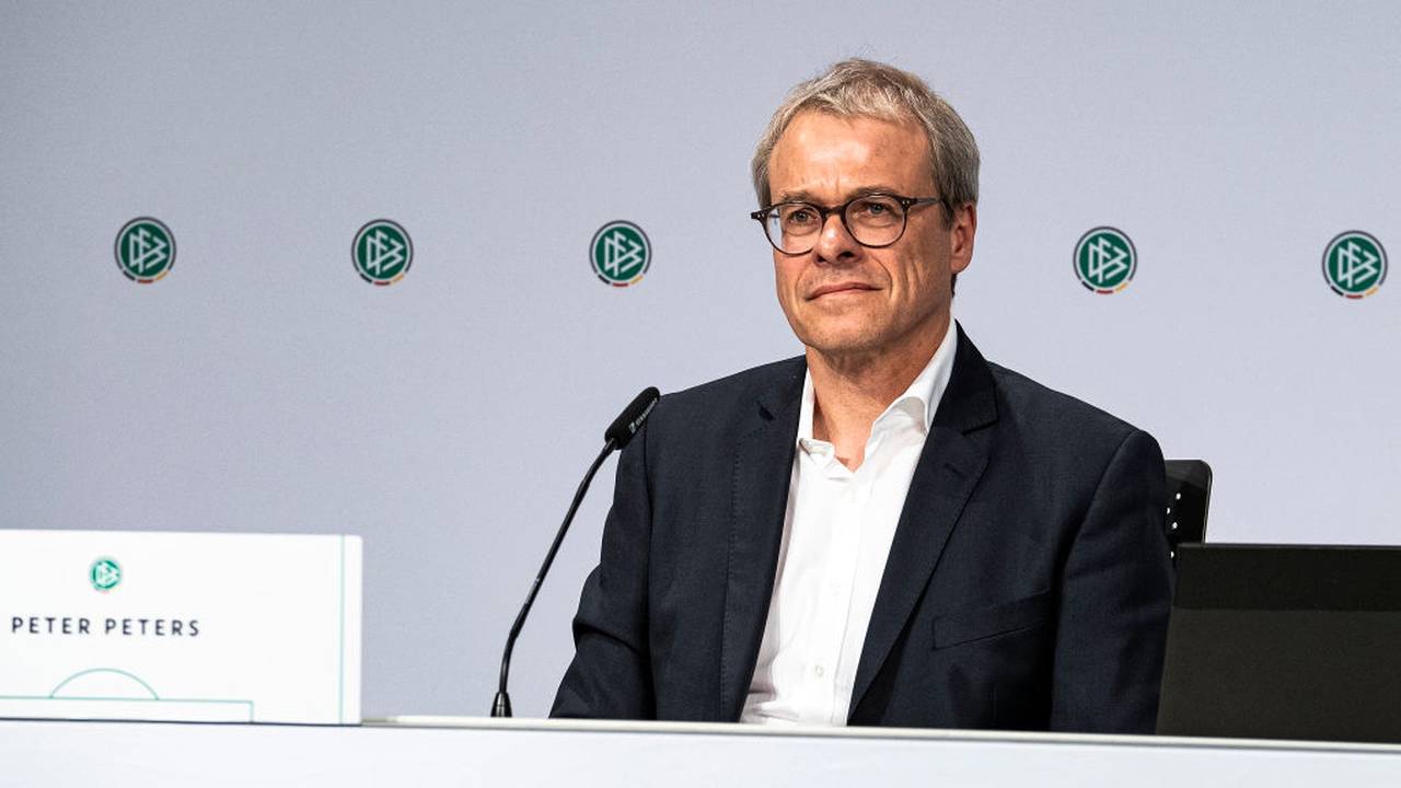 Finanz-Boss Peter Peters verlässt Schalke 04