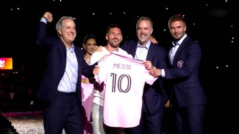 Lionel Messi wurde bei seinem neuen Klub Inter Miami vor knapp 20.000 Fans im Stadion offiziell vorgestellt. 