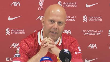 Trainer Arne Slot bedankte sich nach Liverpools Titelgewinn in der Premier League bei Jürgen Klopp. Der Vorgänger habe eine Kultur im Verein hinterlassen, die den Erfolg in dieser Saison möglich machte.