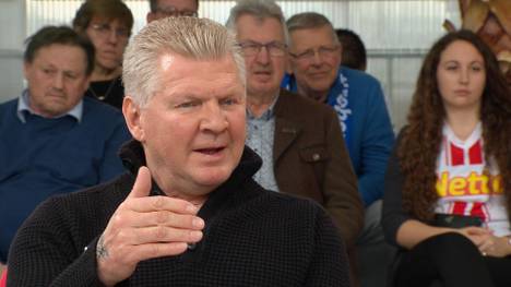 Thomas Tuchel äußert sich kritisch zu den Führungswechseln beim FC Bayern. Das ruft im STAHLWERK Doppelpass nun Stefan Effenberg auf den Plan.