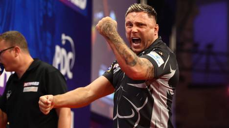 Gerwyn Price zieht beim World Matchplay im englischen Blackpool ins Halbfinale ein und ist wieder die Nummer 1 der Darts-Weltrangliste.