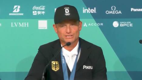 Michael Jung gewinnt im Vielseitigkeitsreiten seine dritte Gold-Medaille. Auf der PK nach seinem Erfolg verrät er sein Erfolgsgeheimnis.