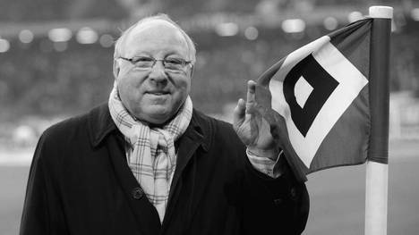 Der deutsche Fußball trauert um der einen Großen: Fußball-Legende Uwe Seeler ist im Alter von 85 Jahren verstorben. Das melden mehrere Medien übereinstimmend. 