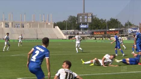 Im Zweitligaspiel zwischen dem SV Elversberg und Darmstadt 98 erleidet Florian Le Joncour eine absolute Horrorverletzung.