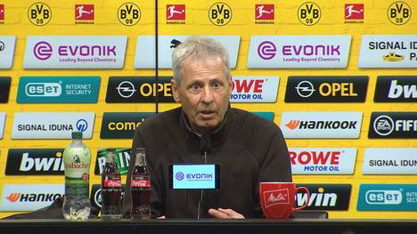 Borussia Dortmund feiert zum Re-Start der Bundesliga einen 4:0-Derbysieg zuhause gegen Schalke. BVB-Coach Lucien Favre zeigt sich zufrieden mit der Leistung seines Teams, hat aber dennoch etwas zu Meckern.