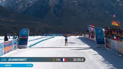 Janina Hettich-Walz sorgt im letzten Rennen des Biathlon-Weltcups für ein erfolgreiches deutsches Saisonfinale. Im kanadischen Canmore liefert sie sich ein packendes Duell um den Sieg im Massenstart.