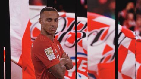 Überraschende Wende im Vertragspoker um Thiago: Der Mittelfeld-Star des FC Bayern München soll sich wohl gegen eine Zukunft beim deutschen Rekordmeister entschieden haben. 