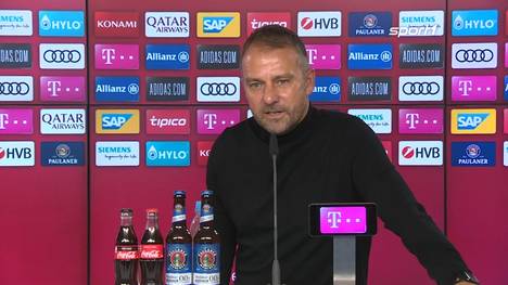Joachim Löw war in den letzten Tagen starker Kritik ausgesetzt. Sein ehemaliger Co-Trainer Hansi Flick verteidigt den Bundestrainer gegen die Kritiker.