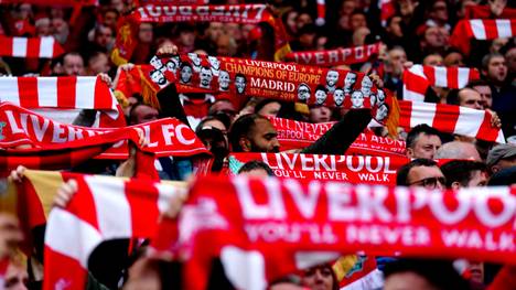 Am vergangenen Wochenende fanden in England und Spanien zwei heiße Duelle statt. Jürgen Klopp flog gegen Manchester City mit Rot vom Platz, Toni Kroos bot im Clasico eine starke Leistung.