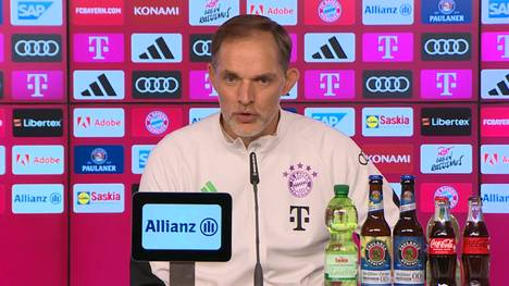 FC Bayern Trainer Thomas Tuchel hat auf der Pressekonferenz vor dem Gladbach-Spiel Transferfehler eingeräumt. Insbesondere kritisiert er die mangelnde Absprache bei den Transfers von Pavard und Stanisic.