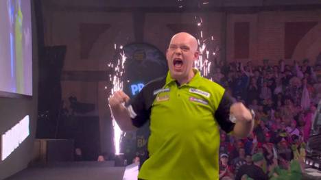 Michael van Gerwen sichert sich den zweiten Spot im Halbfinale der Darts WM 2025 durch den Sieg über Callan Rydz im Viertelfinale. Dabei wird auch ein Rekord gebrochen.