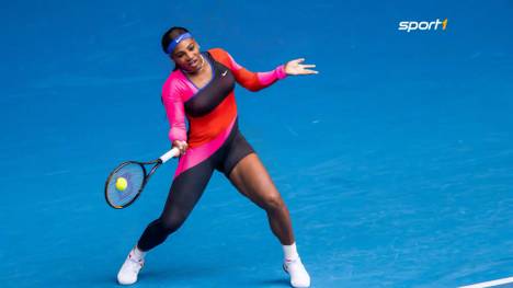 Die Australian Open sind gerade erst gestartet, schon gibt es das erste große Highlight: Serena Williams sorgt mit ihrem Ganzkörper-Dress für ein modisches Highlight.