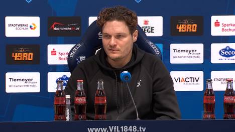 Nach dem bitteren 1:1 gegen den VfL Bochum spricht Edin Terzic über die strittigen Szenen im Spiel. Der BVB-Trainer hat zu zwei möglichen Elfmetern eine klare Meinung.