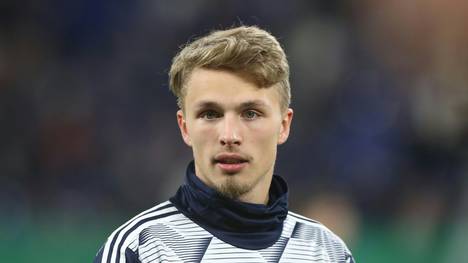 Fiete Arp will sich trotz einiger Rückschläge beim FC Bayern München durchbeißen und nimmt sich dabei auch selbst in die Pflicht.