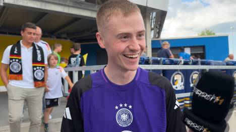 Ein Internet-Star stört das Training der deutschen Nationalmannschaft. Es handelt sich um einen „Wiederholungstäter“.