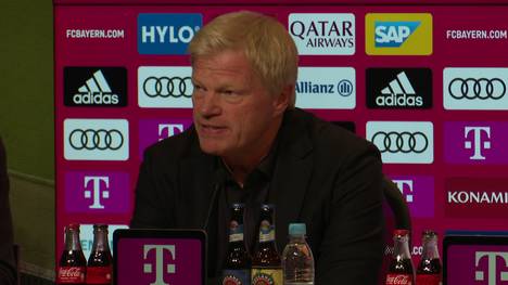 Bei der Teampräsentation des FC Bayern München spricht Oliver Kahn über den scheidenden Robert Lewandowski und findet nur positive Worte für den polnischen Stürmer-Star.