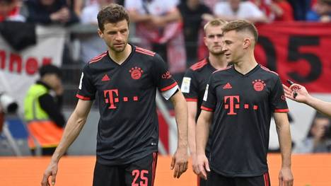 Mario Basler hat nach dem 1:3 des FC Bayern in Mainz deutliche Kritik geäußert. Wie der 54-Jährige im Podcast „Basler ballert“ polterte, habe vor allem der Auftritt von Joshua Kimmich einer Katastrophe geglichen.