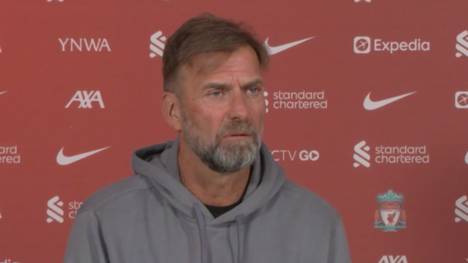 Der FC Liverpool kommt vor dem Ende der Saison noch nicht in Form, dementsprechend zeigt sich Trainer Jürgen Klopp von den wiederkehrenden Fragen zur Leistung seiner Mannschaft genervt.