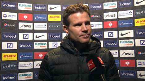 Bei seinem Bundesliga-Rekordeinsatz verletzt sich Schiedsrichter Dr. Felix Brych womöglich schwer. Im Interview gibt er ein erstes Update.